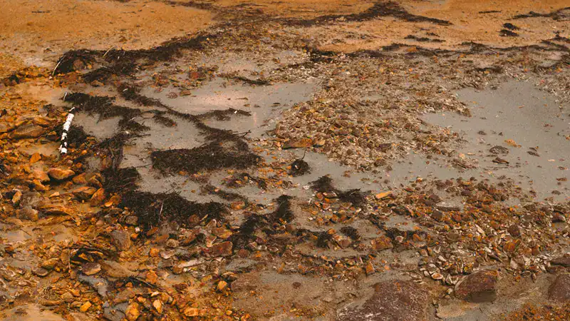 LoviSil beschermt de kabelverbinding in vervuilde bodems